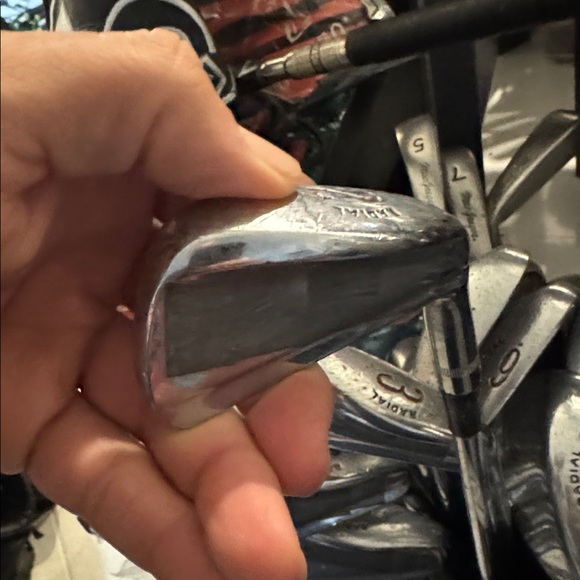 Hogan Golf Clubs Radial 10 Pc Iron Set in right hand - Picture 9 of 10